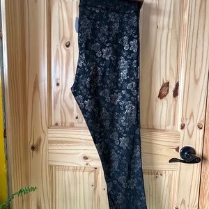 Le chateau floral, foil leggings